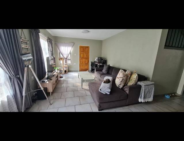 3 BEDROOM PROPERTY TO RENT IN STRUBENVALE